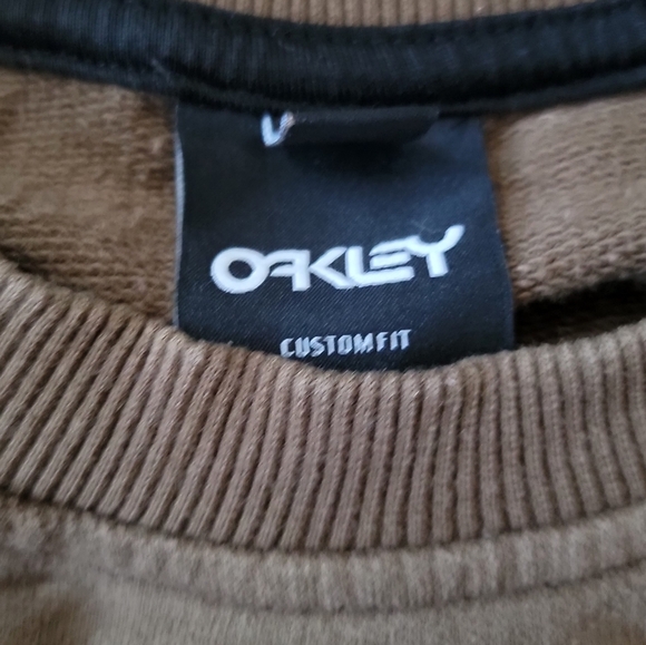 Oakley Sweatshirt - Picture 3 of 4